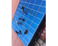 華夏世貿外墻清洗
